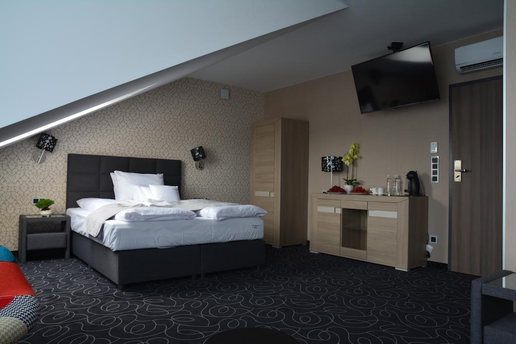 Alex Palace Dziwnów Екстериор снимка