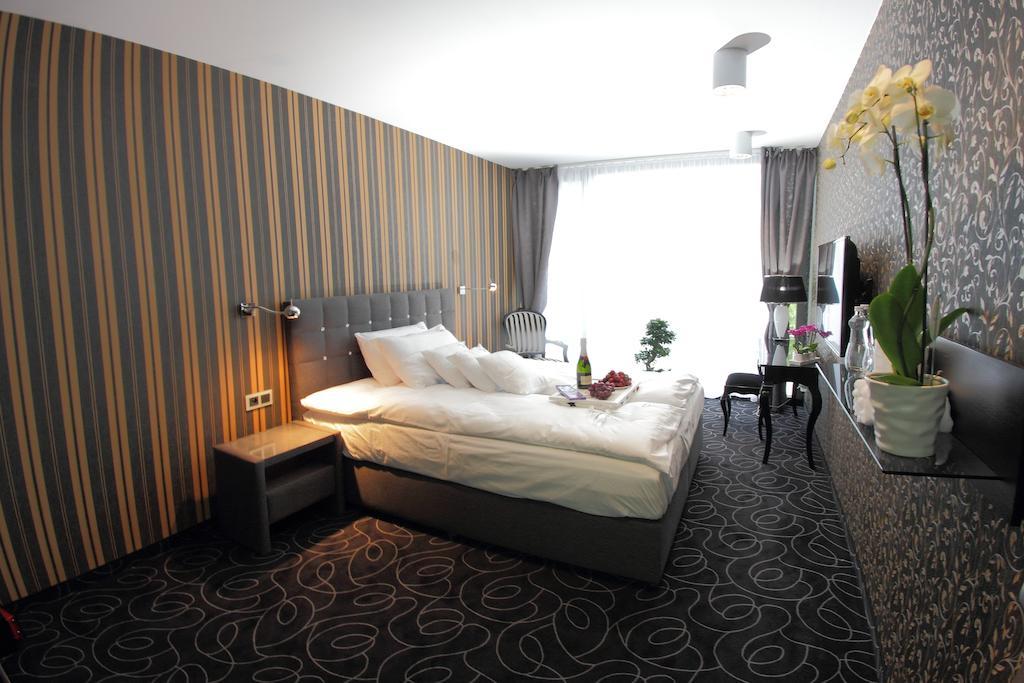 Alex Palace Dziwnów Стая снимка